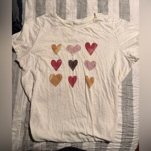 Maurices Lady Tee with Heart Design - cream and Pink